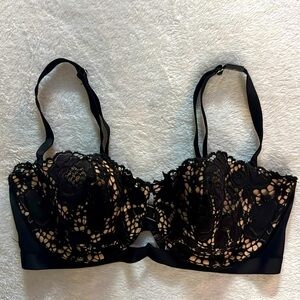 Victoria’s Secret floral lace push-up bra